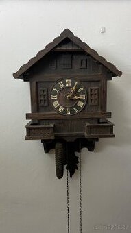 Starožitné kukačkové hodiny