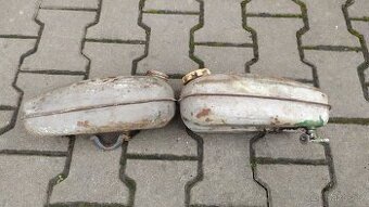 Nádrž 2 ks stadion S11 cena za obě.