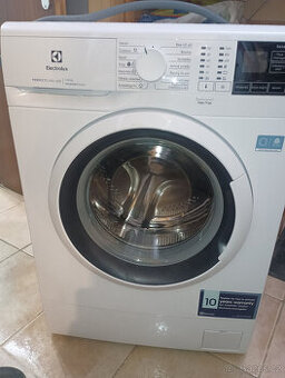 Úzká pračka Electrolux EW6SM426WC,Alza záruka do 31. 7. 2029