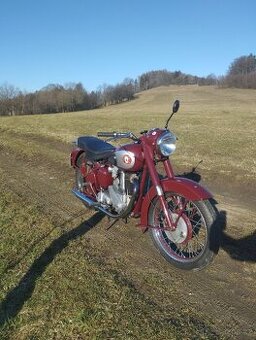 BSA B33