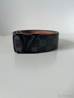 Louis Vuitton pásek černý