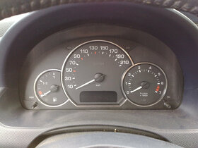 Peugeot 1007,r.v.2009,1.majitel,1.4i/54kW,naj.32000km