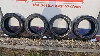 Pirelli 245/45/18 zimni pneu