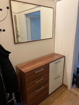 Botník + velké zrcadlo