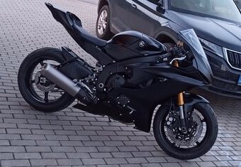 Kompletní sada kapot na Yamaha R6 Race - 2017-2024