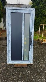 DVĚŘE VCHODOVÉ PVC - 1000x2050 - NOVÉ 2 KS