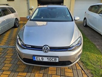 E-golf 136Ps r.v.2019 navigace baterie 36kWh, DPH,