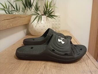 Under Armour dámské nazouváky - pantofle vel. 38