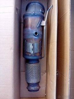 Prodám originál Downpipe s Bmw G30 540i