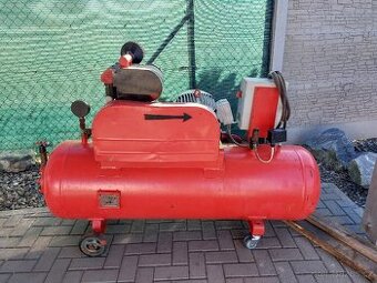 Kompresor Orlík 2JSK75 _ 300l _ 5,5 kW