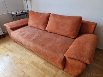 Sedací souprava rozložitelná s uložným prostorem