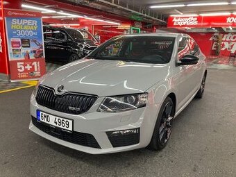 Škoda Octavia RS 2.0 TDI 135 kW – 1. majitel, top stav