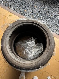 GoodYear EficientGrip 285/40/r20