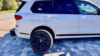 Originalni BMW kola 20” X5 G06 – zimni pneu 275/45 R20