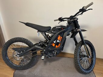 Prodám Surron Light Bee X 2022 (1. majitel)