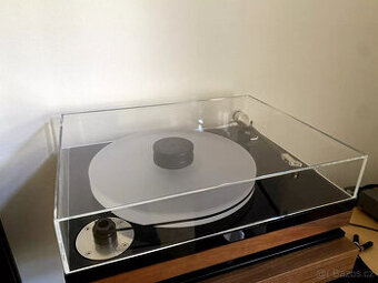 Gramofon Bauer Audio DPS 3 s raménkem a krytem