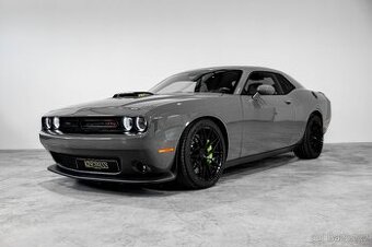 Dodge Challenger SRT Shaker