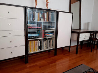 Kancelář nebo studentův pokoj