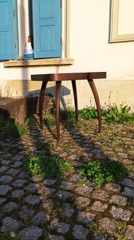 Nábytek k renovaci,