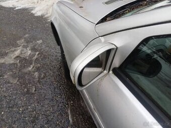Levé a pravé zrcátko na Mercedes w203