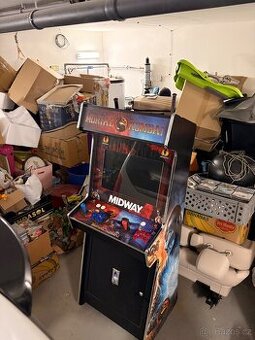 Arcade Automat herní automat Midway