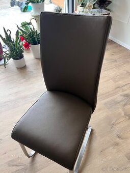 4 nové židle z pravé kůže, barva capuccino (XXXLutz)