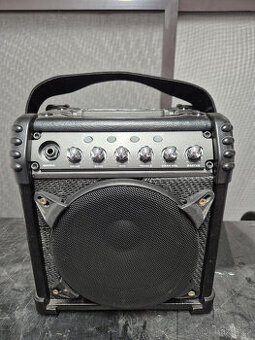 Kytarové kombo Line 6