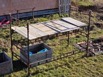 Prodám haky leseni = 1ks kostku, kolečka, podlazky