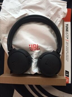 JBL Tune 670nc