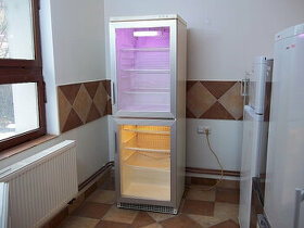 Prosklená lednice chladnice CALEX 2 kompresory dělená