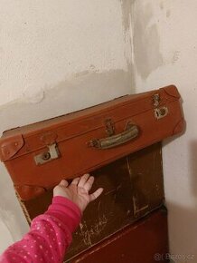 Retro kufry k renovaci