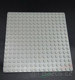 LEGO DESKA   3867 16 X 16 světle šedá