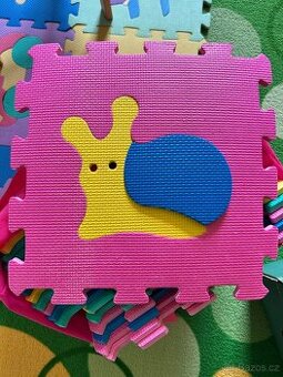 Pěnové puzzle - hrací podložka 19 dílu