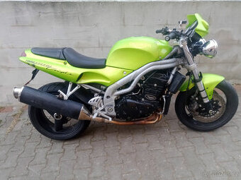 Triumph Speedtriple T900