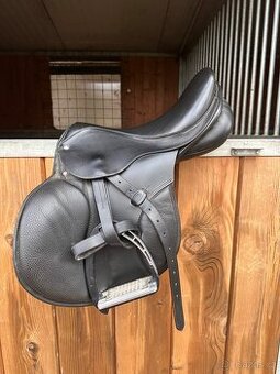 Skokové sedlo Jan Hauzr 16,5”/2