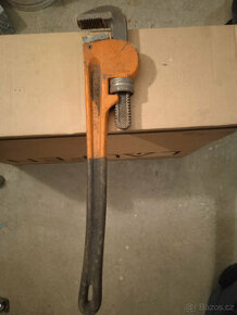 prodám Jednoruční hasák HEAVY DUTY , 24"