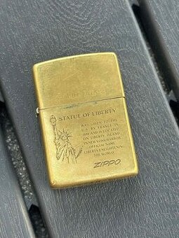 Prodám zapalovač ZIPPO - mosaz, Statue of Liberty, 1992