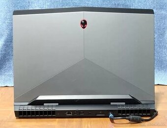 Prodám DELL Alienware 17 R4/I7-7700HQ - 1