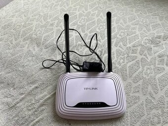 Wifi Router TP-link wr841n