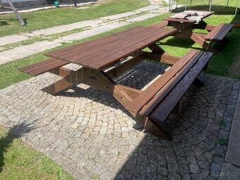 Zahradní lavice