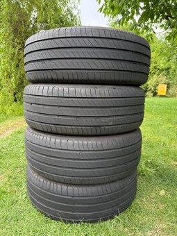 215/55 R17 Michelin ZÁNOVNÍ