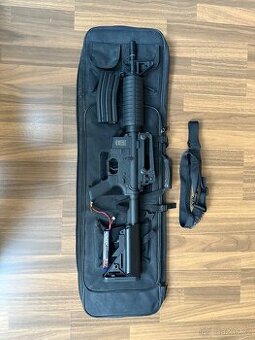 Specna Arms SA-C04 - Airsoftová zbraň včetně příslušenství