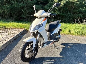 Skůtr Aprilia sportcity one