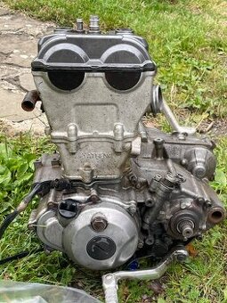Motor Yamaha yzf 250