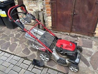 Benzínová sekačka Vega 485 SXH s pojezdem