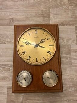 Nástěnné hodiny s barometrem