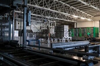 Uherský Brod - Zpracovatel drůbeže (NAVĚŠOVAČ) s ubytovánim