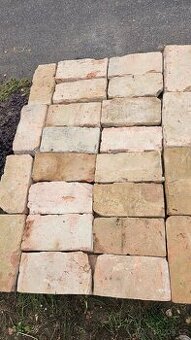 Pálená cihla plná