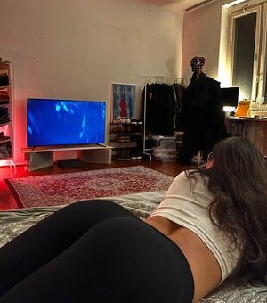 Žena chce novou TV, tak prodávam puvodní QLED 4K