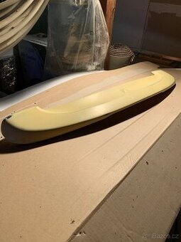 Univerzální spoilery na auta